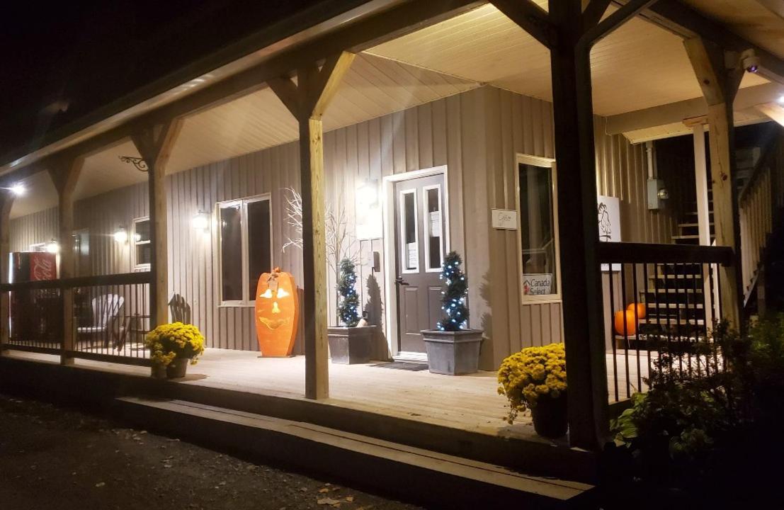Marblewood Village Resort Steady Brook 외부 사진