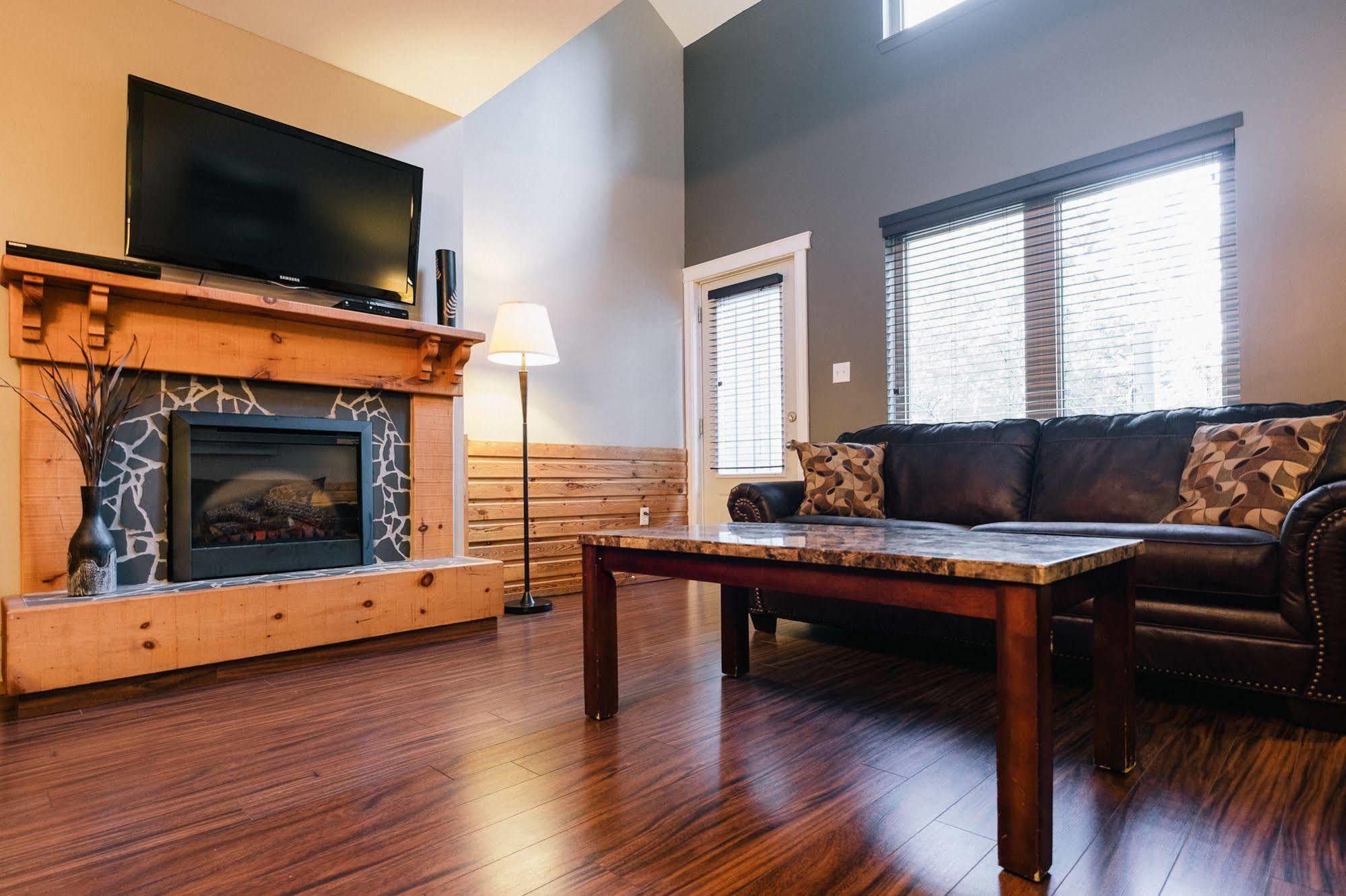 Marblewood Village Resort Steady Brook 외부 사진